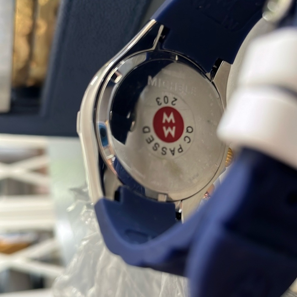Gold and Blue Chronograph Watch - Picture 4 of 4